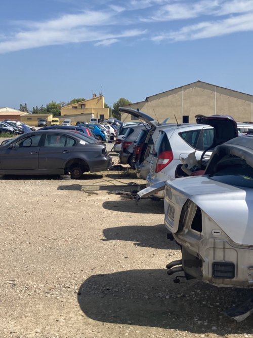 Casse auto pour démolition de voiture près d’Agde